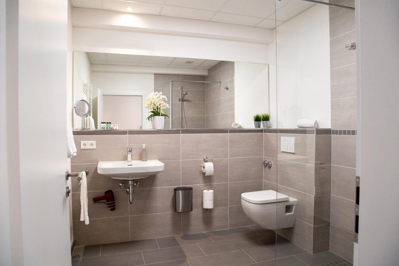Sevendays Hotel And Boardinghouse Kirchheim Kirchheim  Ngoại thất bức ảnh