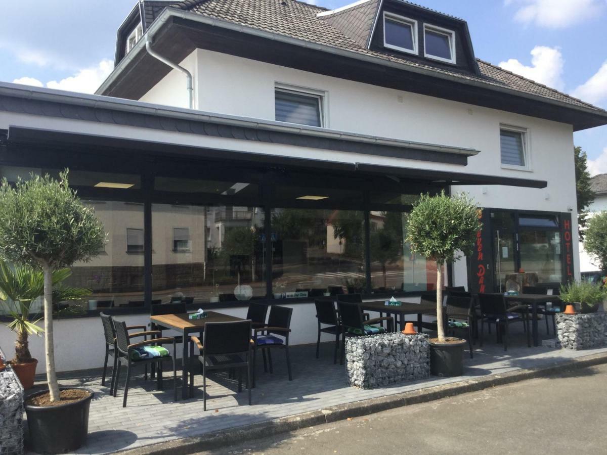 Sevendays Hotel And Boardinghouse Kirchheim Kirchheim  Ngoại thất bức ảnh